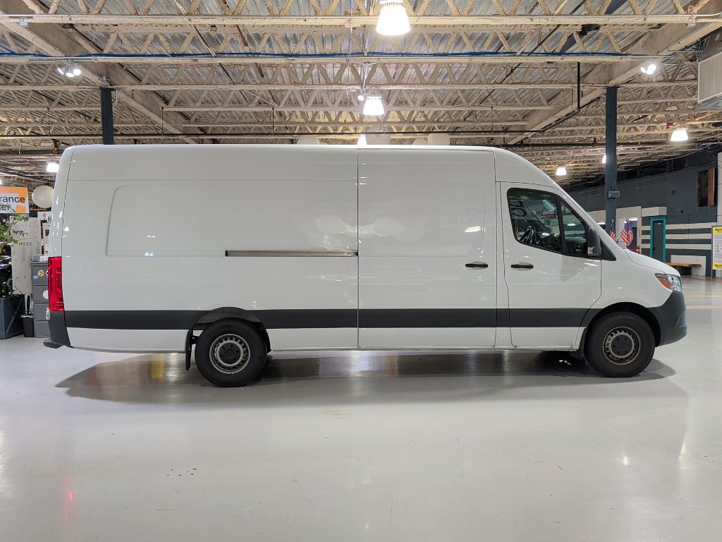 Used 2026 Mercedes-Benz Sprinter 2500 image 7