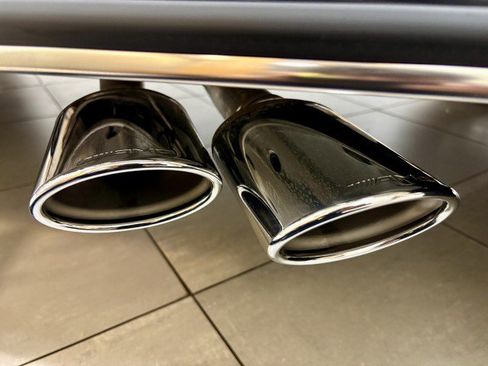 New 2026 Mercedes-Benz G 63 AMG 4MATIC image 9