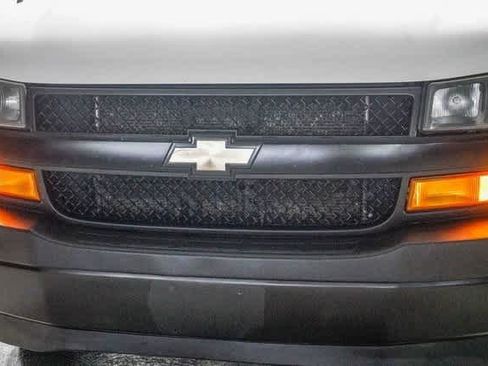 Used 2020 Chevrolet Express 2500 Extended w/ Communications Package image 5