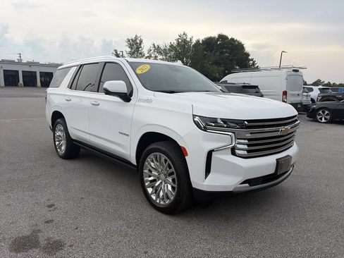 Used 2023 Chevrolet Tahoe High Country w/ Premium Package RWD image 9