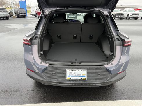 New 2026 Chevrolet Equinox EV LT image 5