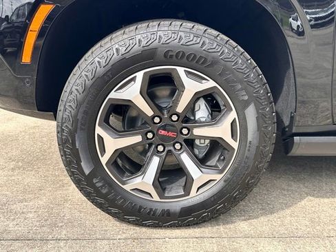 New 2026 GMC Yukon AT4 Ultimate image 17