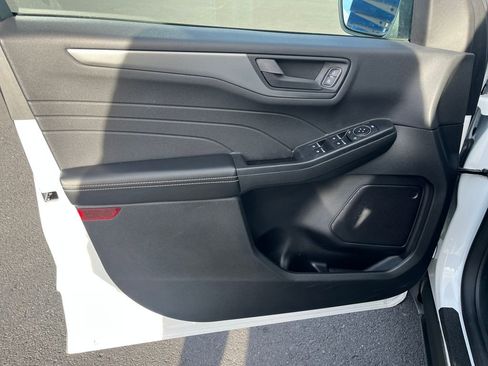 Used 2025 Ford Escape Active image 12