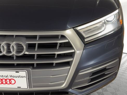 Used 2018 Audi Q5 Premium image 11