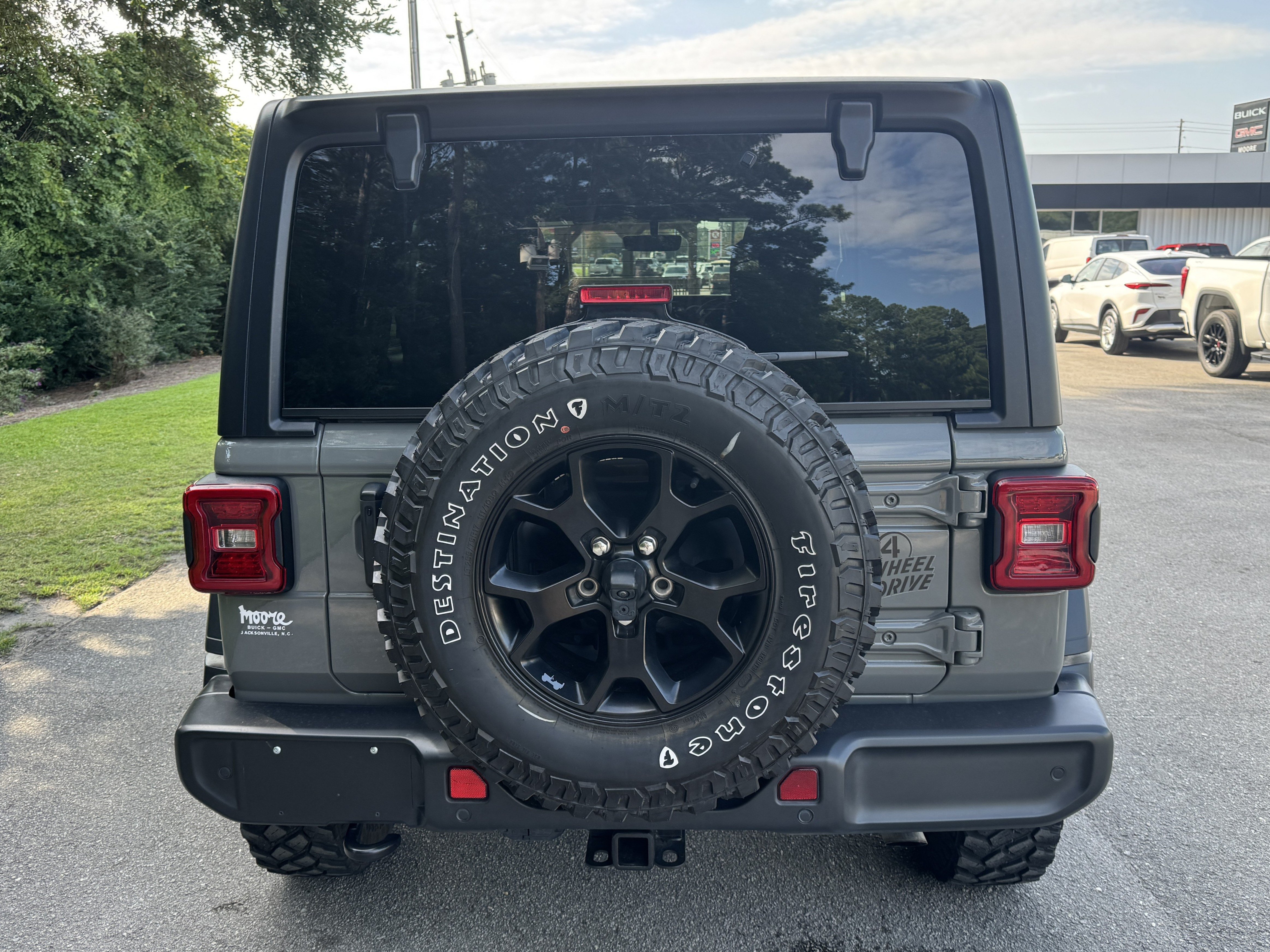 Used 2022 Jeep Wrangler Unlimited Sport AWD/4WD image 9
