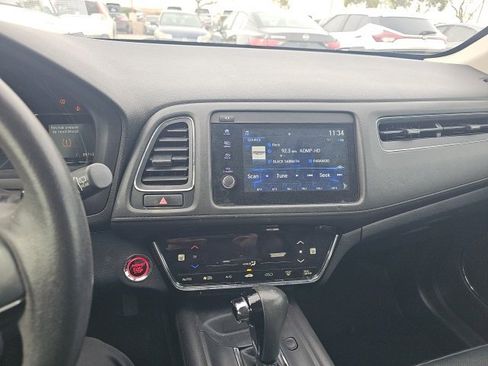 Used 2022 Honda HR-V EX-L image 9