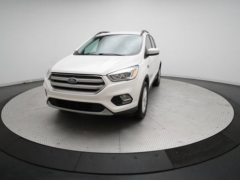 Used 2019 Ford Escape SEL image 34