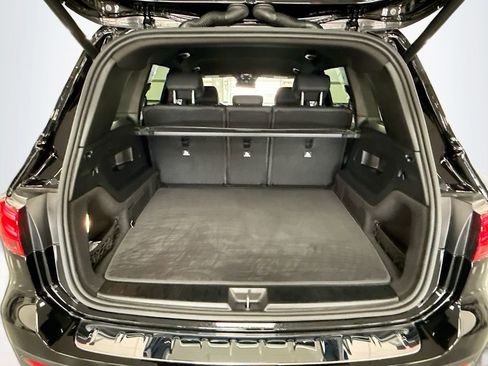 Certified 2025 Mercedes-Benz GLB 250 image 26