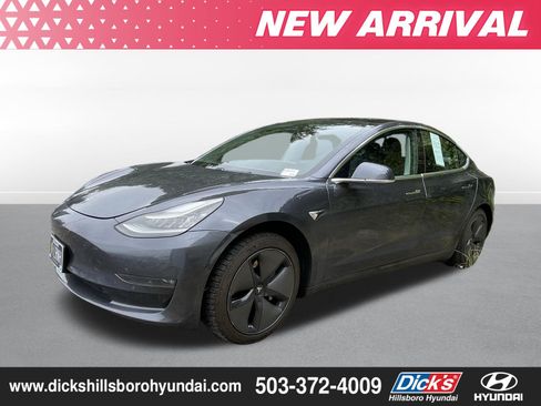 Used 2018 Tesla Model 3 Long Range RWD image 5