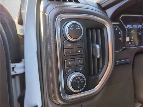 Used 2020 GMC Sierra 1500 Denali w/ Technology Package AWD/4WD image 11
