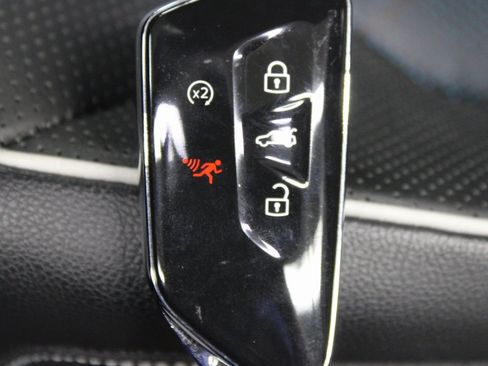 Used 2024 Volkswagen Atlas Cross Sport SEL Premium R-Line image 63