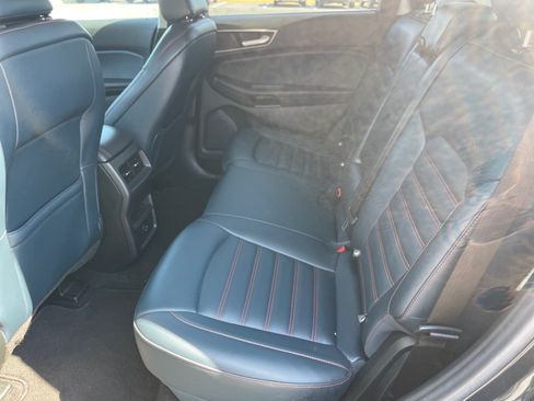 Used 2022 Ford Edge SEL w/ Sport Appearance Package AWD/4WD image 12