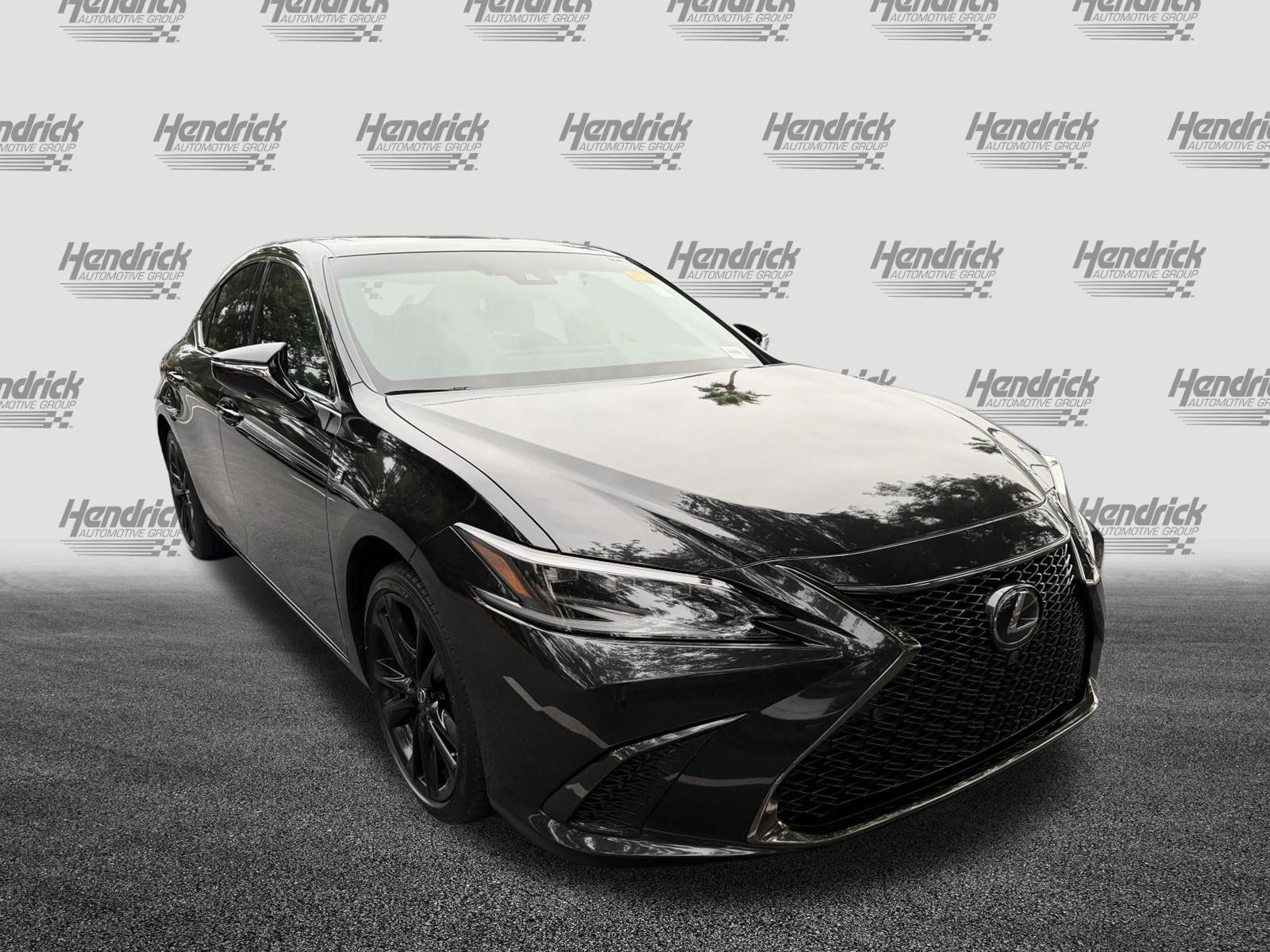 Used 2024 Lexus ES 300h F Sport w/ Accessory Package (Z2) FWD image 2