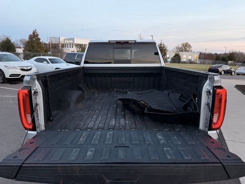 Used 2023 GMC Sierra 2500 SLT image 46