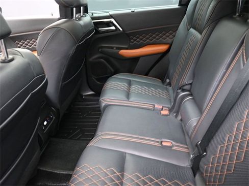 Used 2023 Mitsubishi Outlander SEL 40th Anniversary image 23