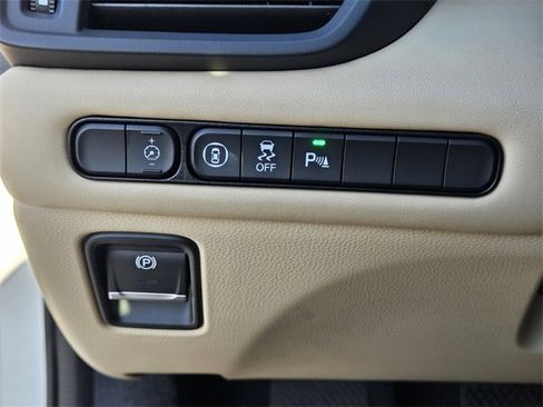 Certified 2025 Acura TLX w/ Technology Package image 25