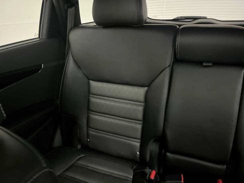 Used 2019 Kia Sorento SX AWD/4WD image 12