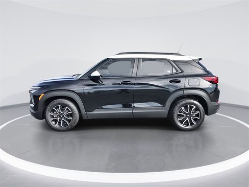 Used 2024 Chevrolet TrailBlazer ACTIV image 5