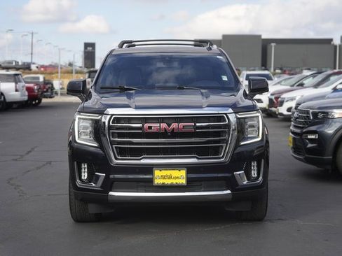 Used 2021 GMC Yukon SLT w/ SLT Luxury Plus Package image 3