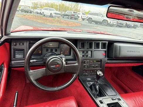 Used 1988 Chevrolet Corvette Coupe RWD image 14