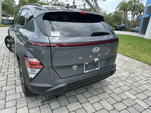 Used 2025 Hyundai Kona SEL FWD image 12