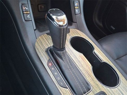 Certified 2019 GMC Acadia Denali w/ Technology Package image 16