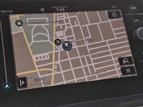 Used 2022 Volkswagen Tiguan SEL R-Line image 17