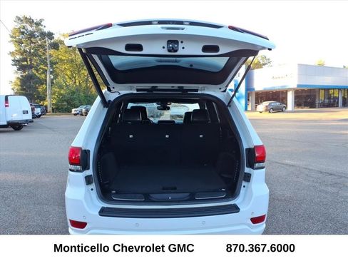 Used 2020 Jeep Grand Cherokee Altitude image 7