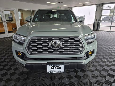 Used 2023 Toyota Tacoma TRD Off-Road w/ TRD Premium Off Road Package image 8