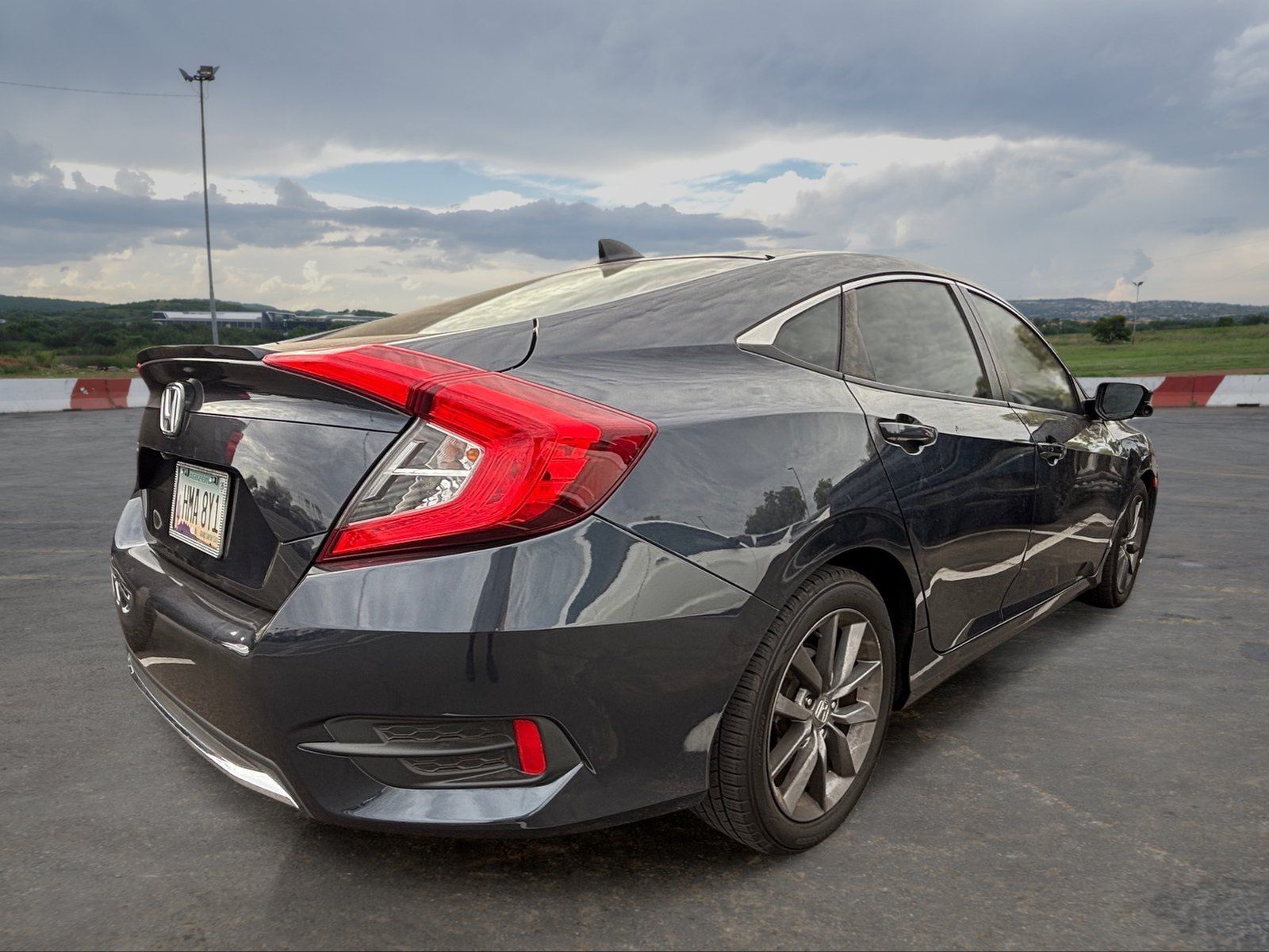 Used 2019 Honda Civic EX image 3