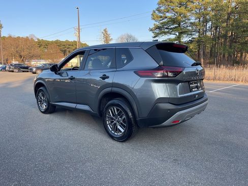 Used 2023 Nissan Rogue S image 7