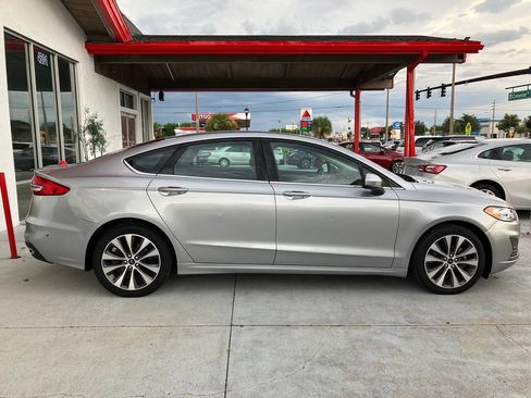 Used 2020 Ford Fusion SE AWD/4WD image 5