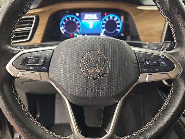 Used 2025 Volkswagen Atlas SE AWD/4WD image 29