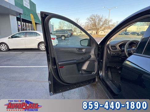 Used 2025 Ford Escape Active image 41