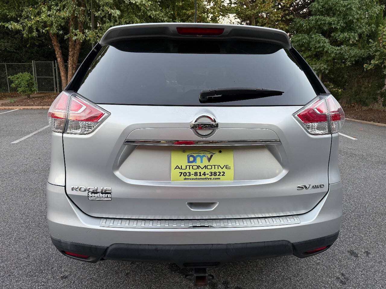 Used 2015 Nissan Rogue SV AWD/4WD image 5