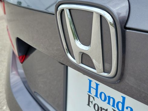 Used 2021 Honda Accord Touring image 8
