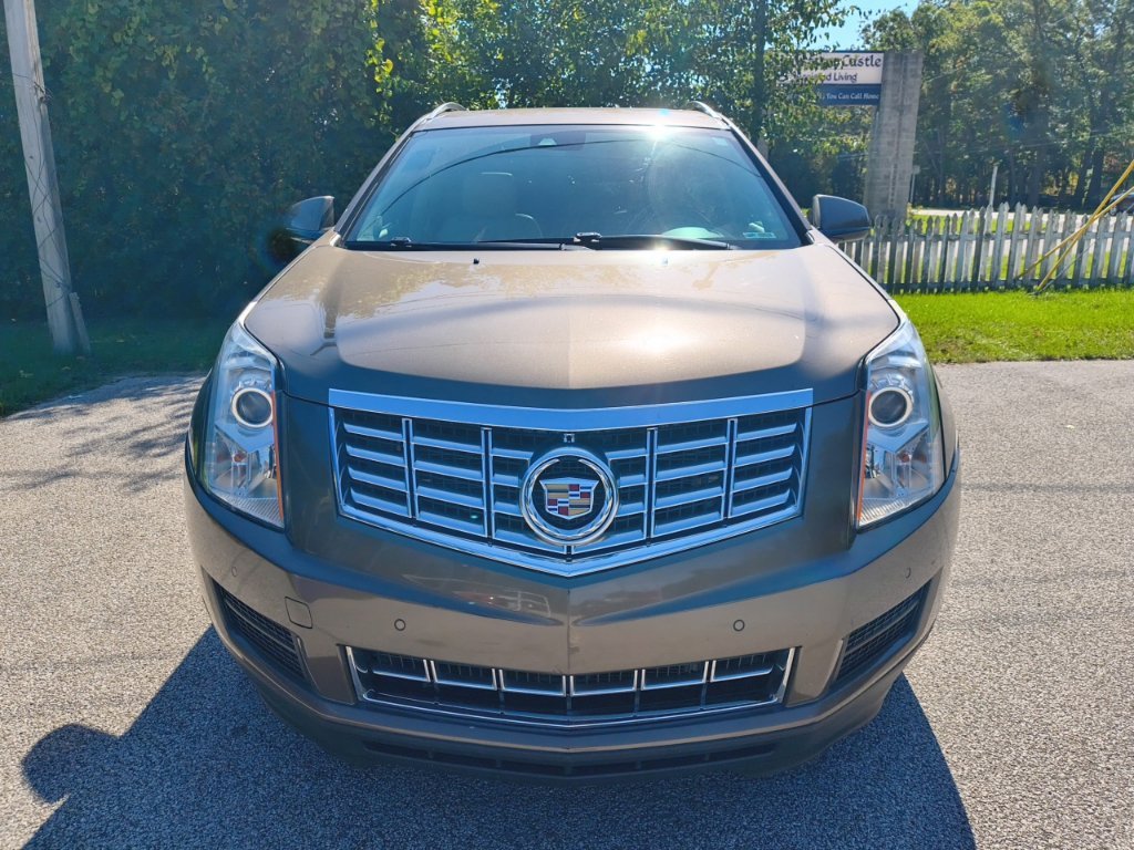 Used 2014 Cadillac SRX Luxury w/ Driver Awareness Package AWD/4WD image 2