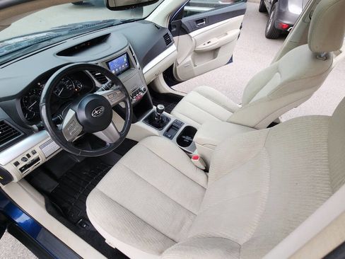 Used 2011 Subaru Outback 2.5i Premium image 25