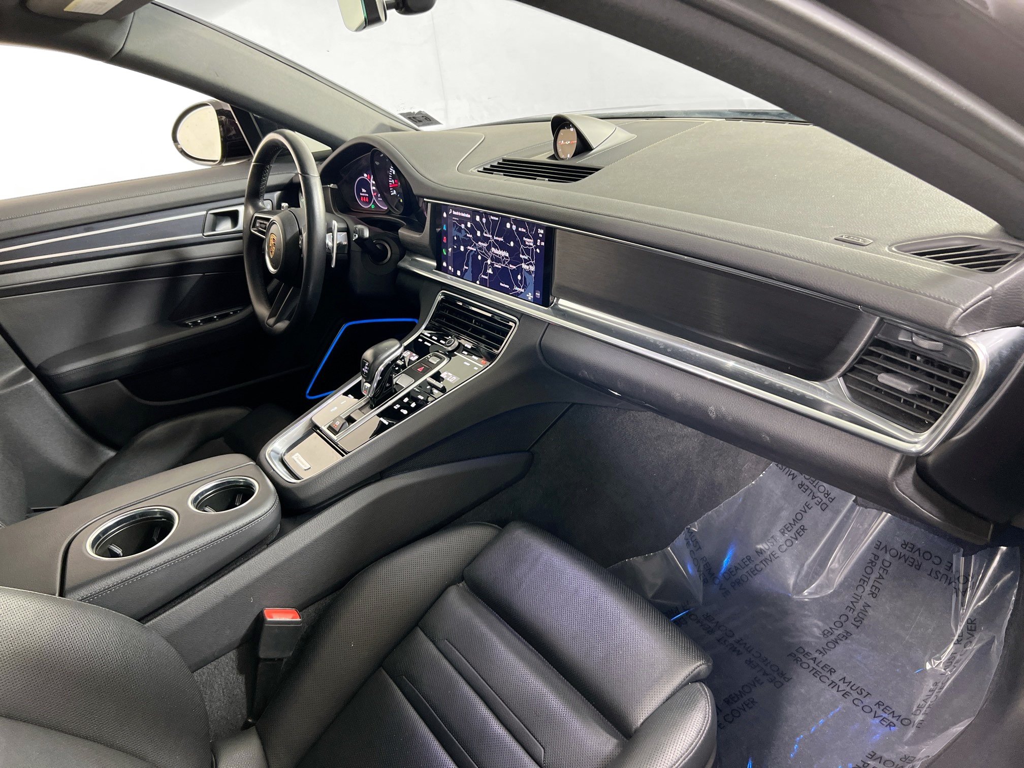 Used 2022 Porsche Panamera 4 Platinum Edition AWD/4WD image 30