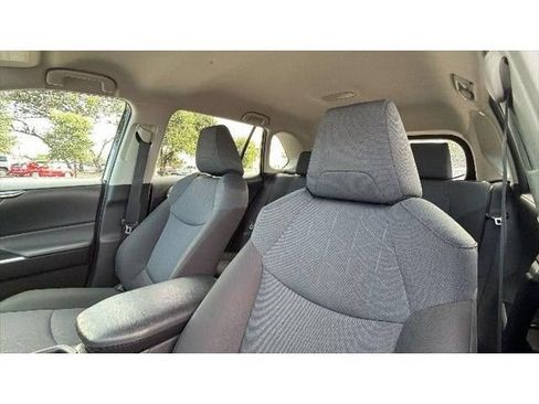 Certified 2025 Toyota RAV4 XLE AWD/4WD image 21