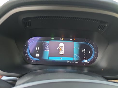 Used 2023 Volvo XC60 B5 Plus w/ Climate Package image 18