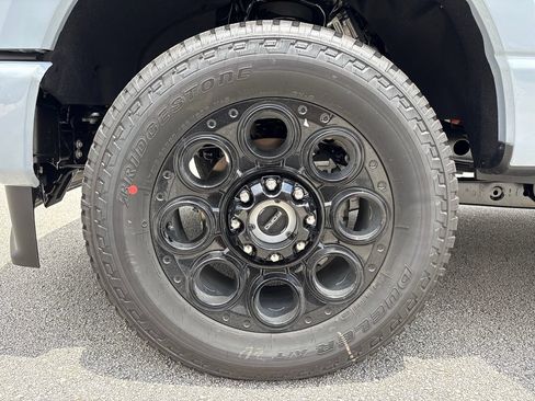 New 2026 Ford F250 Lariat w/ Black Appearance Package AWD/4WD image 12