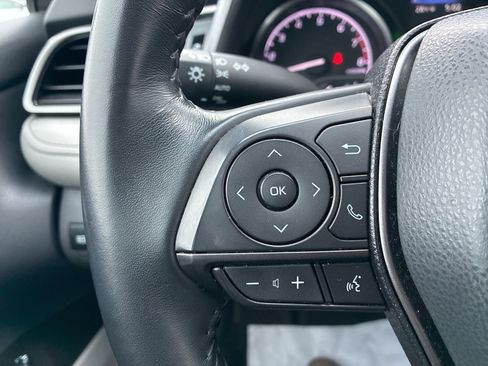 Used 2021 Toyota Camry SE w/ Convenience Package image 23