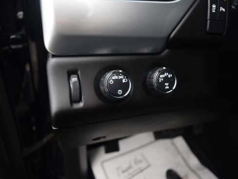 Used 2017 Chevrolet Tahoe 4WD image 6