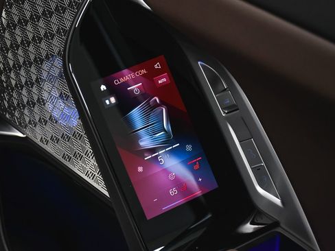 Used 2024 BMW i7 xDrive60 image 18