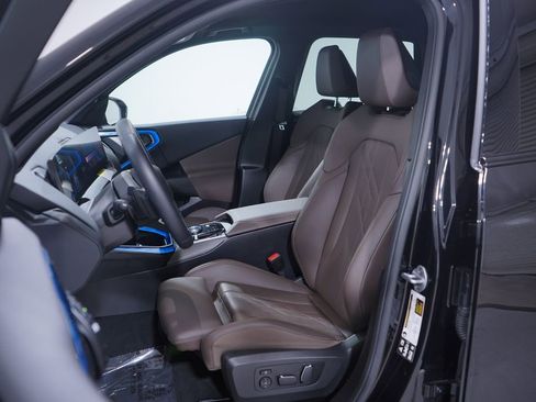 Used 2025 BMW X3 xDrive30i w/ M Sport Package image 7