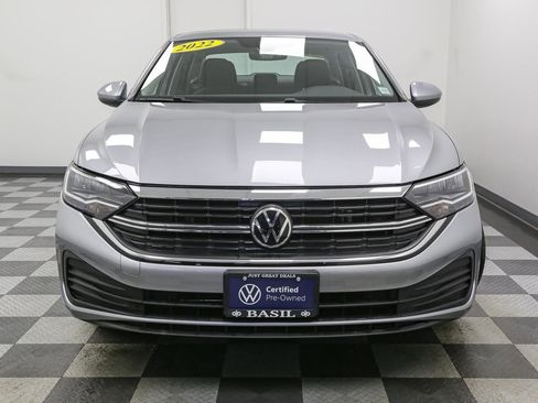 Used 2022 Volkswagen Jetta S image 4