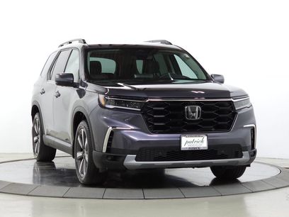 Used 2025 Honda Pilot Elite