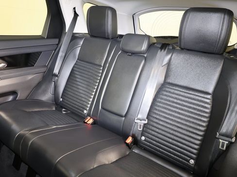 Used 2024 Land Rover Discovery Sport S image 11