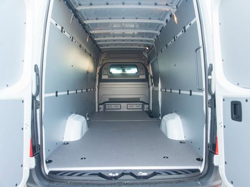 Used 2025 Mercedes-Benz Sprinter 2500 image 35